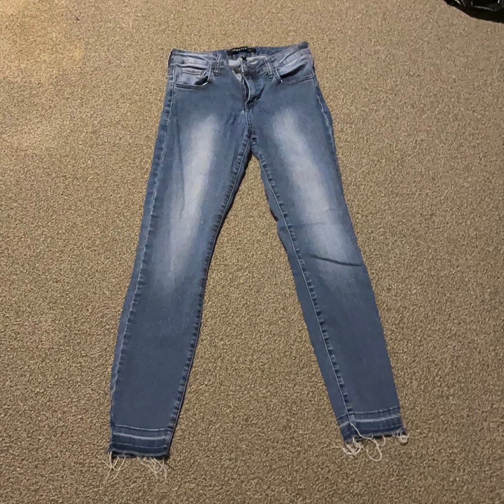 Prosperity/Nordstrom Blue Jeans w Ankle Detail